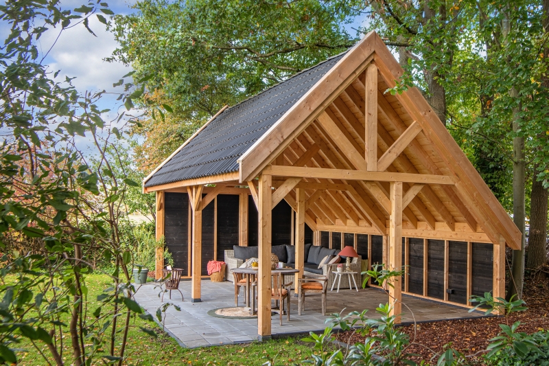 Veranda in natuurlijke omgeving
